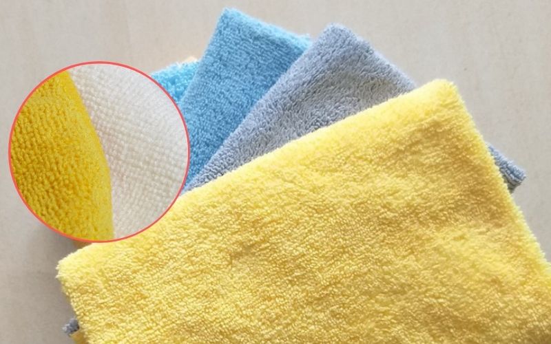 4 món cần mang khi đi biển, giúp bạn luôn gọn gàng, sạch sẽ dù nắng nóng và cát bụi bám đầy- Ảnh 1.