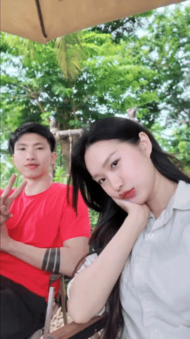 Phản ứng của Doãn Hải My khi bị soi nịnh nhà Văn Hậu, bỏ rơi bố đẻ- Ảnh 1.