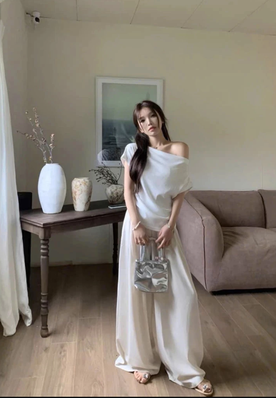 2 kiểu áo hot nhất hè này: Giá chưa đến 100k mà giúp vóc dáng thon thả hơn khi diện- Ảnh 4. 2 kiểu áo hot nhất hè này: Giá chưa đến 100k mà giúp vóc dáng thon thả hơn khi diện- Ảnh 4.