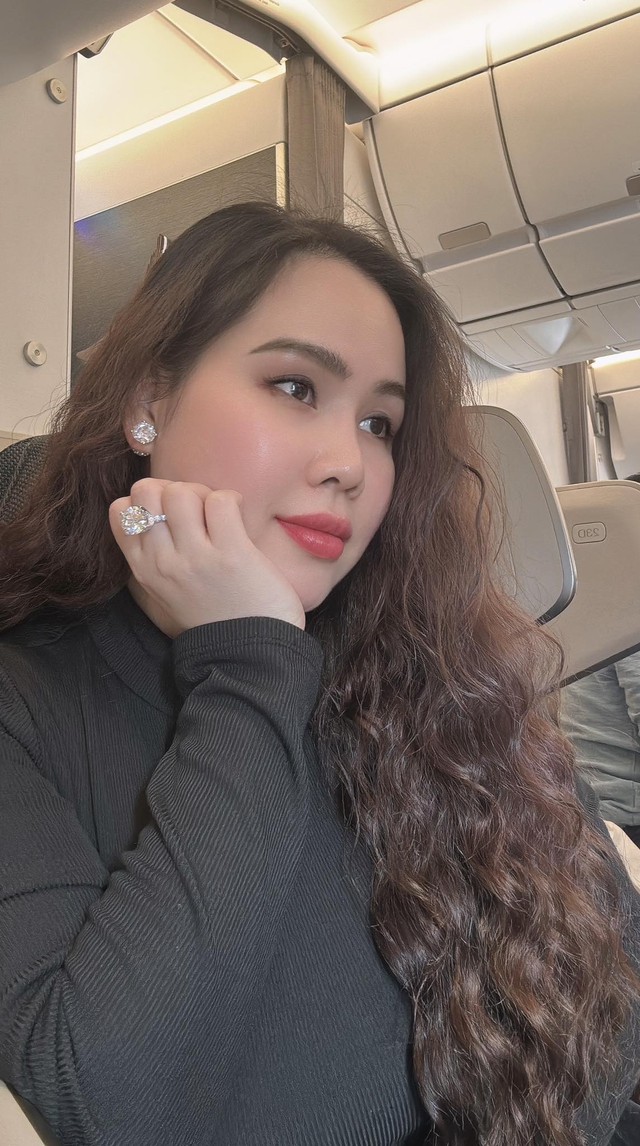Nữ diễn viên "lùn nhất" Việt Nam bị đá xéo chỉ biết ăn bám chồng Tây- Ảnh 6. Nữ diễn viên "lùn nhất" Việt Nam bị đá xéo chỉ biết ăn bám chồng Tây- Ảnh 6.