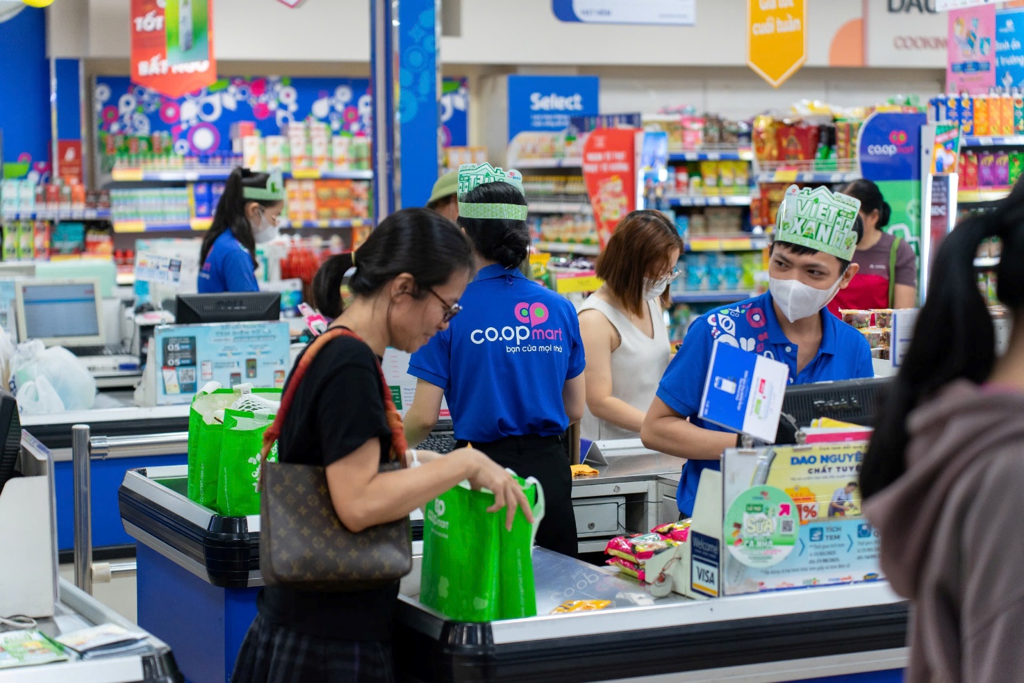 Hàng ngàn gia đình Việt đến Co.opmart trải nghiệm đại sứ xanh- Ảnh 3.