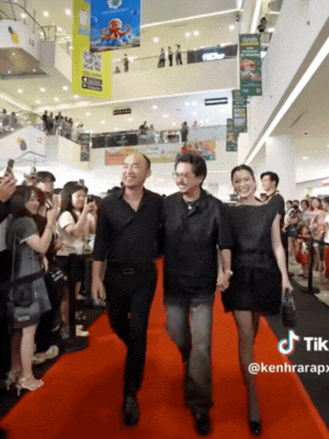 Vụ Tiến Luật nghi bị coi thường tại sự kiện: Nam MC lên tiếng, tung video làm rõ 1 tình tiết mấu chốt!- Ảnh 3. Vụ Tiến Luật nghi bị coi thường tại sự kiện: Nam MC lên tiếng, tung video làm rõ 1 tình tiết mấu chốt!- Ảnh 3.