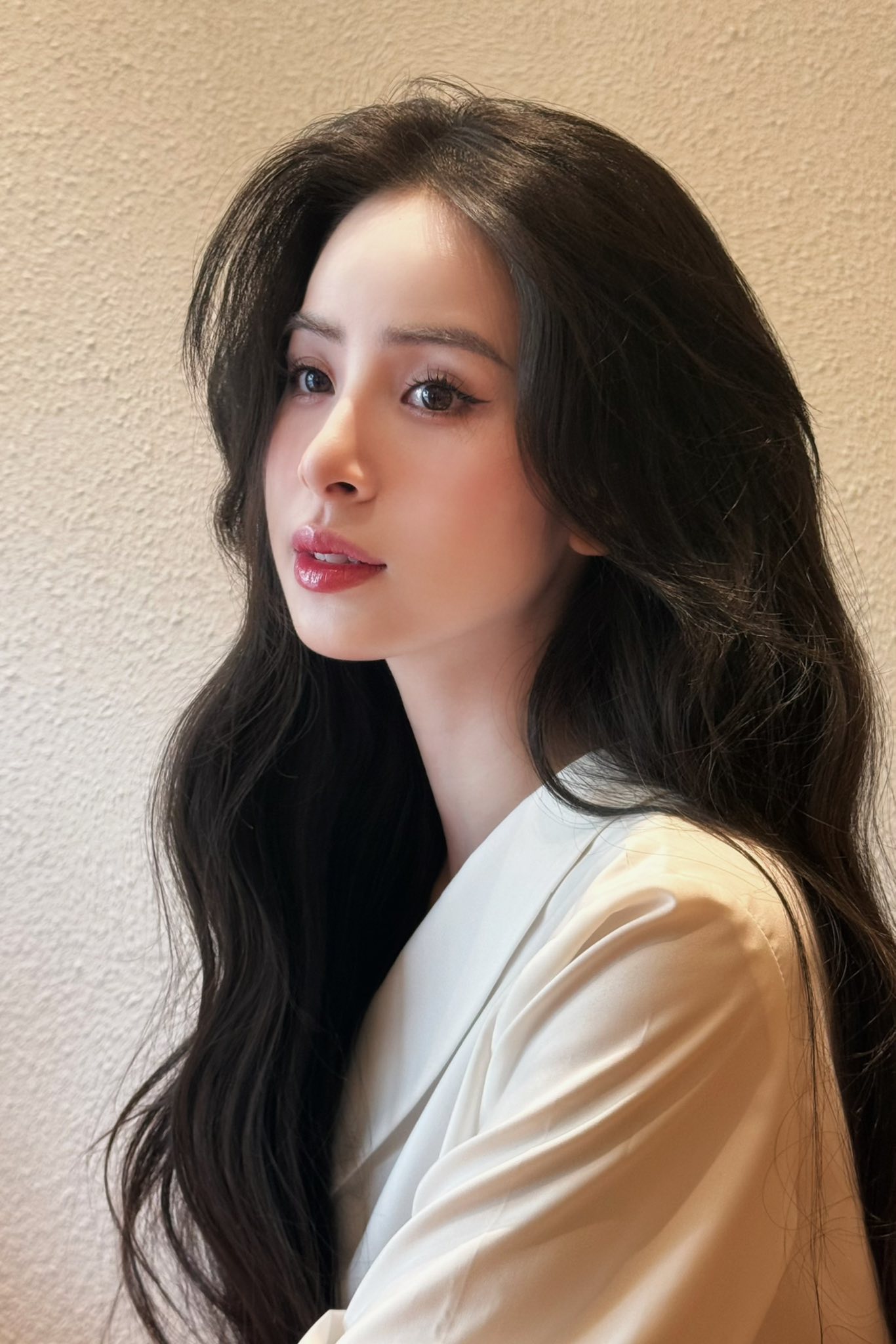 Lộ tin nhắn của mỹ nhân 2k2 và chồng gia thế khủng, gặp 3 tháng đã cưới là vì câu nói này?- Ảnh 4. Lộ tin nhắn của mỹ nhân 2k2 và chồng gia thế khủng, gặp 3 tháng đã cưới là vì câu nói này?- Ảnh 4.