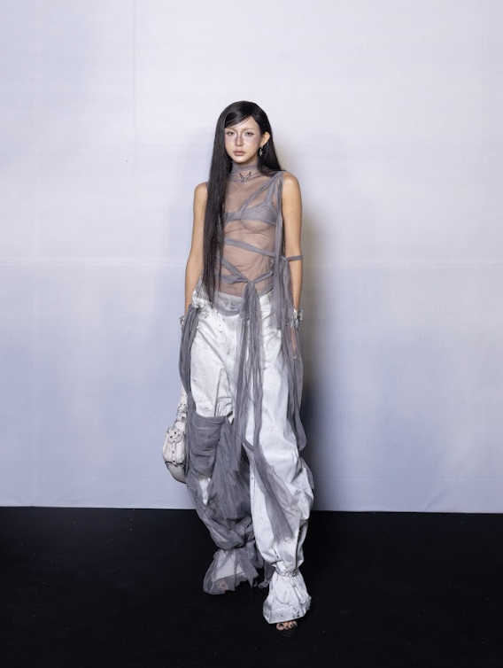HH Phương Khánh lên đồ "chất - lạ", Ái Phương, Tóc Tiên sexy hết nấc trên thảm đỏ thời trang- Ảnh 14.