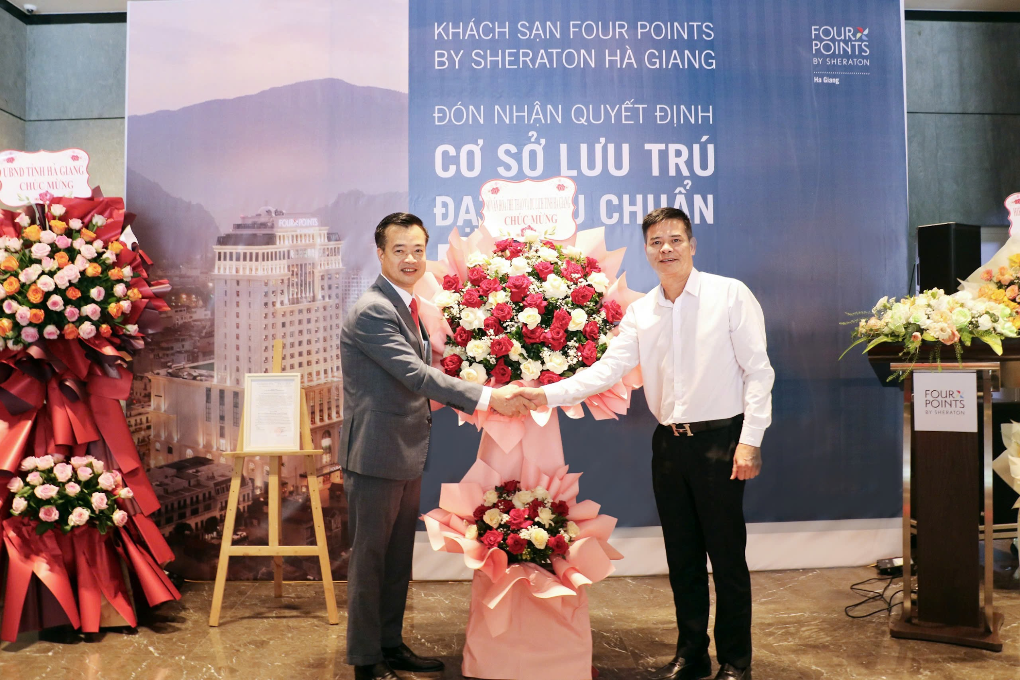 Hà Giang có khách sạn 5 sao đầu tiên được trao chứng nhận- Ảnh 3.