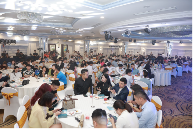 Business Suite thu hút nhà đầu tư bất động sản- Ảnh 2. Business Suite thu hút nhà đầu tư bất động sản- Ảnh 2.