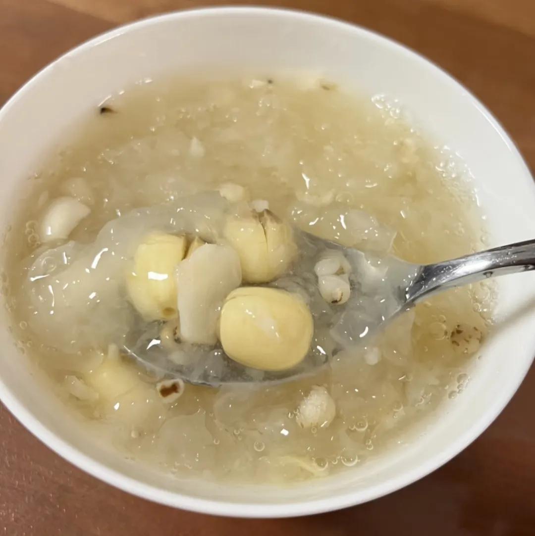 Hè đến, đừng bỏ qua món ăn trắng tinh mát lành này: "Quét sạch" lá phổi, thở dễ, ngủ sâu, da đẹp lên từng ngày!- Ảnh 4.