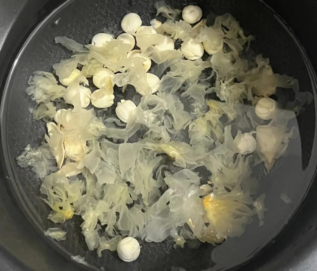Hè đến, đừng bỏ qua món ăn trắng tinh mát lành này: "Quét sạch" lá phổi, thở dễ, ngủ sâu, da đẹp lên từng ngày!- Ảnh 3.