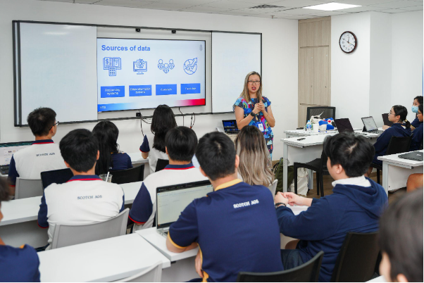 Tố chất học sinh chuyên có thể tỏa sáng ở những môi trường nào khác?- Ảnh 2.