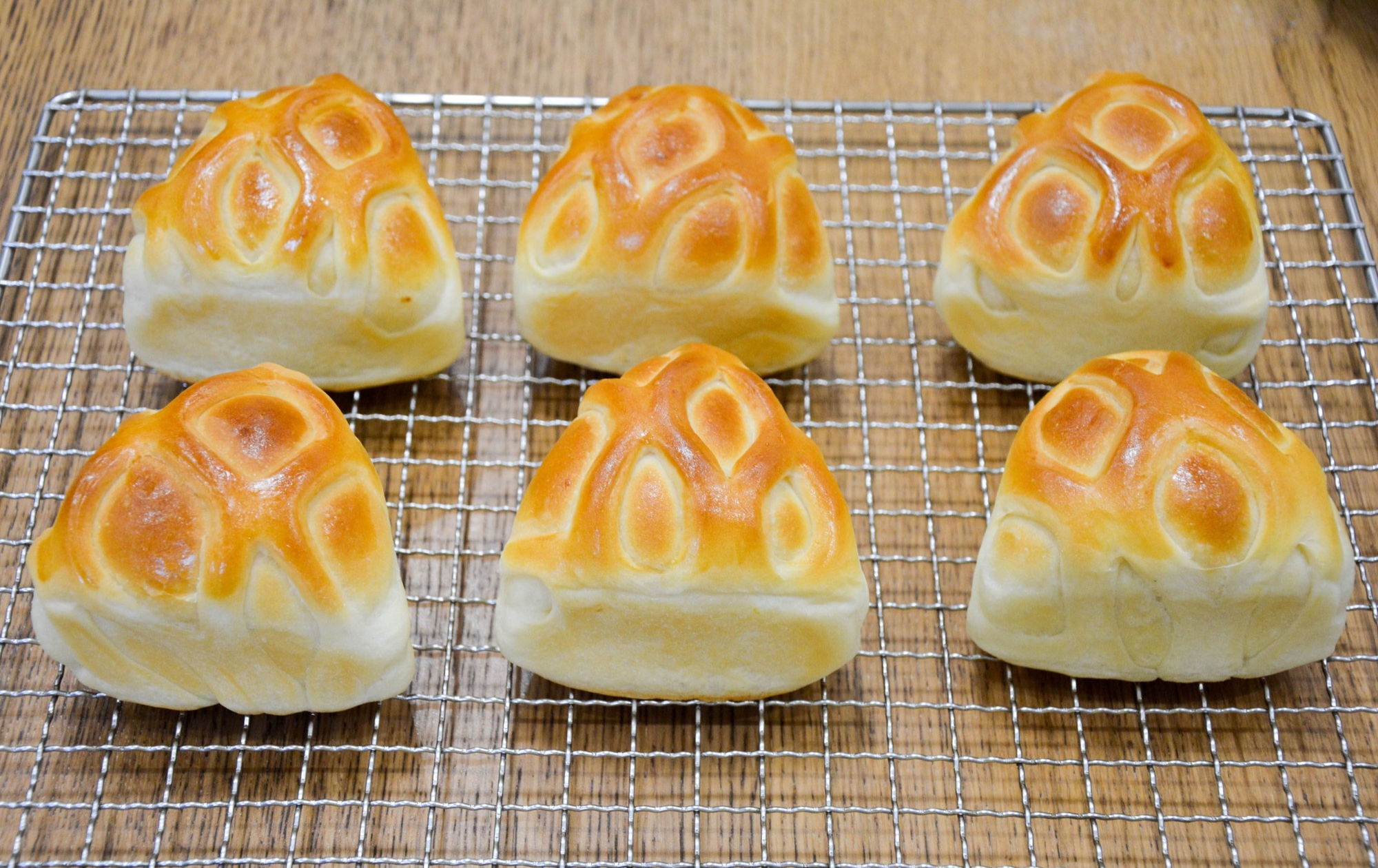Bánh mì đậu đỏ tam giác: Nhỏ xinh, mềm thơm, ngọt ngào như một buổi chiều thu Hà Nội, ăn một lần nhớ cả đời- Ảnh 13.
