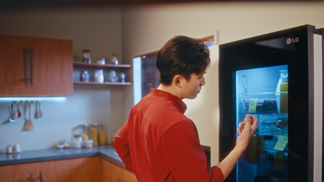 "Thấu cảm chạm Thương yêu" cán mốc 3,5 triệu lượt xem sau 3 ngày ra mắt- Ảnh 4. "Thấu cảm chạm Thương yêu" cán mốc 3,5 triệu lượt xem sau 3 ngày ra mắt- Ảnh 4.