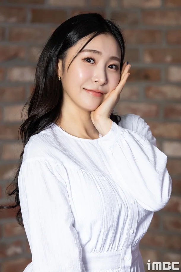Nữ idol số khổ nhất showbiz: 16 năm thực tập chưa 1 lần nổi tiếng, nay chạy show làm ca sĩ hội chợ- Ảnh 6.