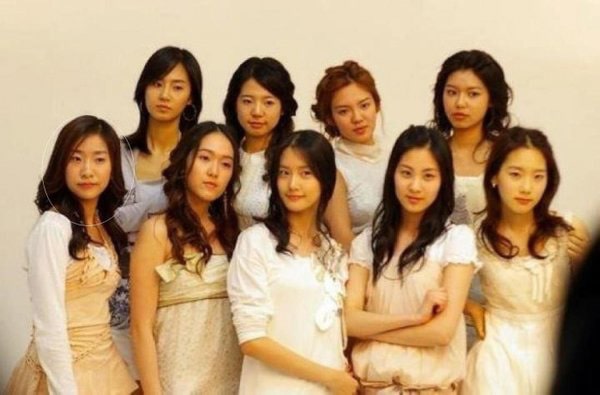 Nữ idol số khổ nhất showbiz: 16 năm thực tập chưa 1 lần nổi tiếng, nay chạy show làm ca sĩ hội chợ- Ảnh 2.