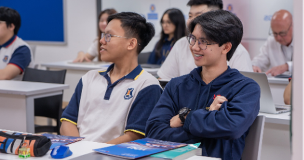 Phụ huynh học sinh lớp 10 và chiến lược chọn trường- Ảnh 1.