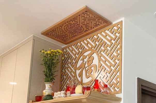 Nhà giàu đặt bình hoa bên trái bàn thờ, đây là "mẹo phong thuỷ" cực khôn ngoan- Ảnh 1.