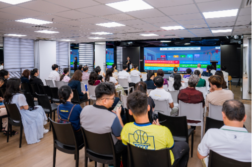 Phụ huynh học sinh lớp 10 và chiến lược chọn trường- Ảnh 2.