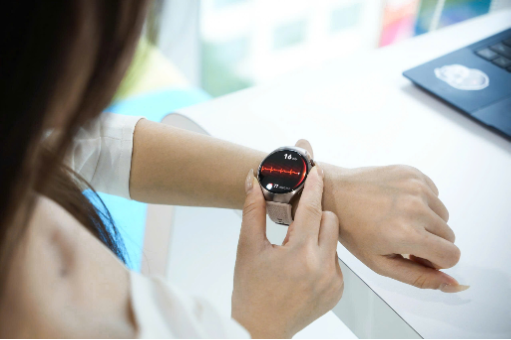 Huawei Watch 5: "Một chạm" mở tương lai thiết bị đeo thông minh- Ảnh 4.