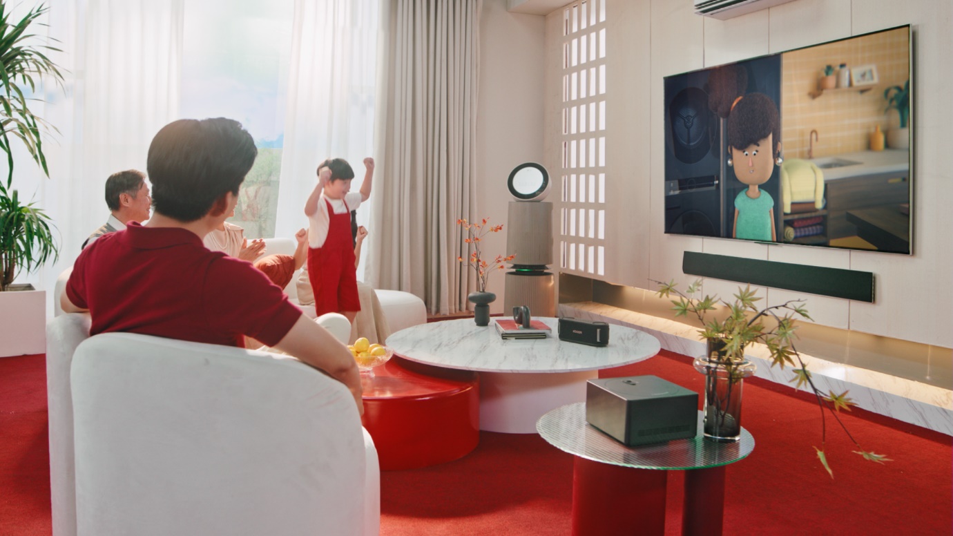 "Thấu cảm chạm Thương yêu" cán mốc 3,5 triệu lượt xem sau 3 ngày ra mắt- Ảnh 3. "Thấu cảm chạm Thương yêu" cán mốc 3,5 triệu lượt xem sau 3 ngày ra mắt- Ảnh 3.