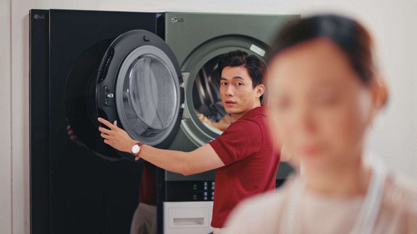 "Thấu cảm chạm Thương yêu" cán mốc 3,5 triệu lượt xem sau 3 ngày ra mắt- Ảnh 5. "Thấu cảm chạm Thương yêu" cán mốc 3,5 triệu lượt xem sau 3 ngày ra mắt- Ảnh 5.