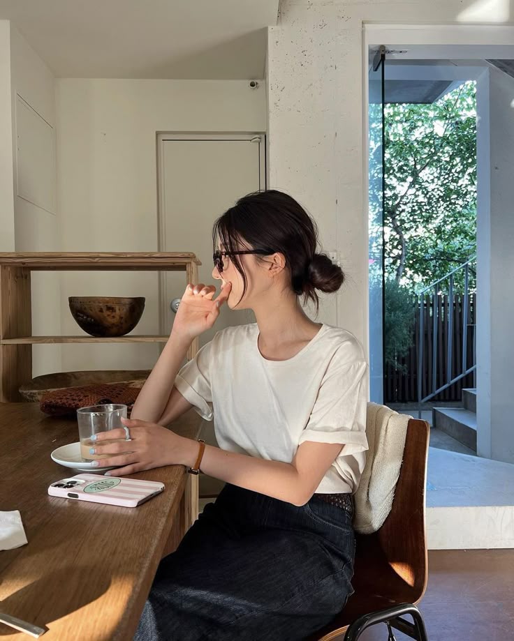 Bảng chi tiêu 6 triệu/tháng của cô gái độc thân gây bão mạng: Sống tối giản hay đang tự làm khổ mình?- Ảnh 3.