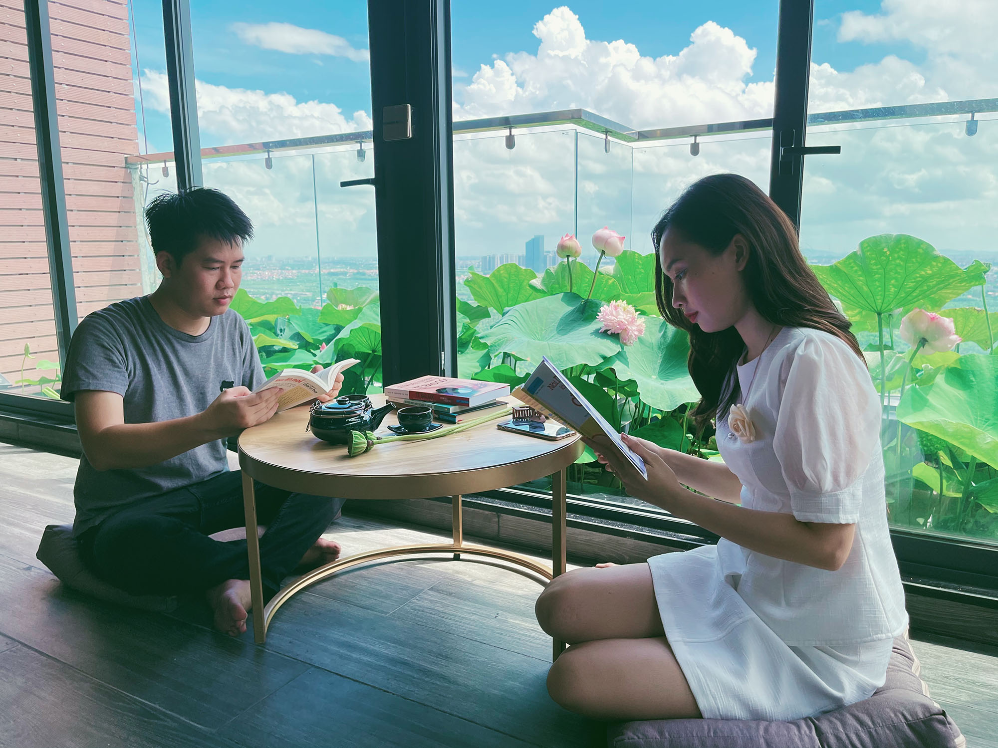 Ông bố trẻ biến sân thượng penthouse thành hồ sen nở rực – thành quả đẹp đến khó tin- Ảnh 3.