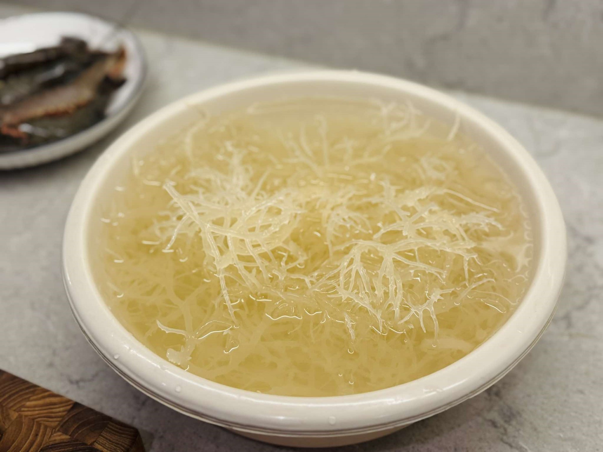 Bữa cơm cuối tuần làm ngay món trộn này: Giòn mát, đủ rau và thịt đưa cơm vô cùng- Ảnh 2.