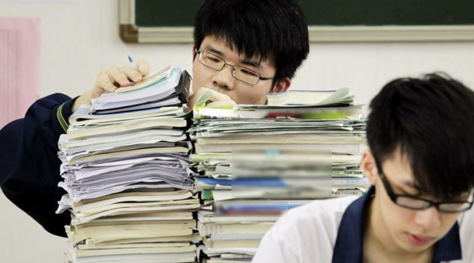 Không phải thi điểm kém, trẻ có 4 biểu hiện nguy hiểm này mới dễ bị xã hội ĐÀO THẢI không thương tiếc!- Ảnh 1.
