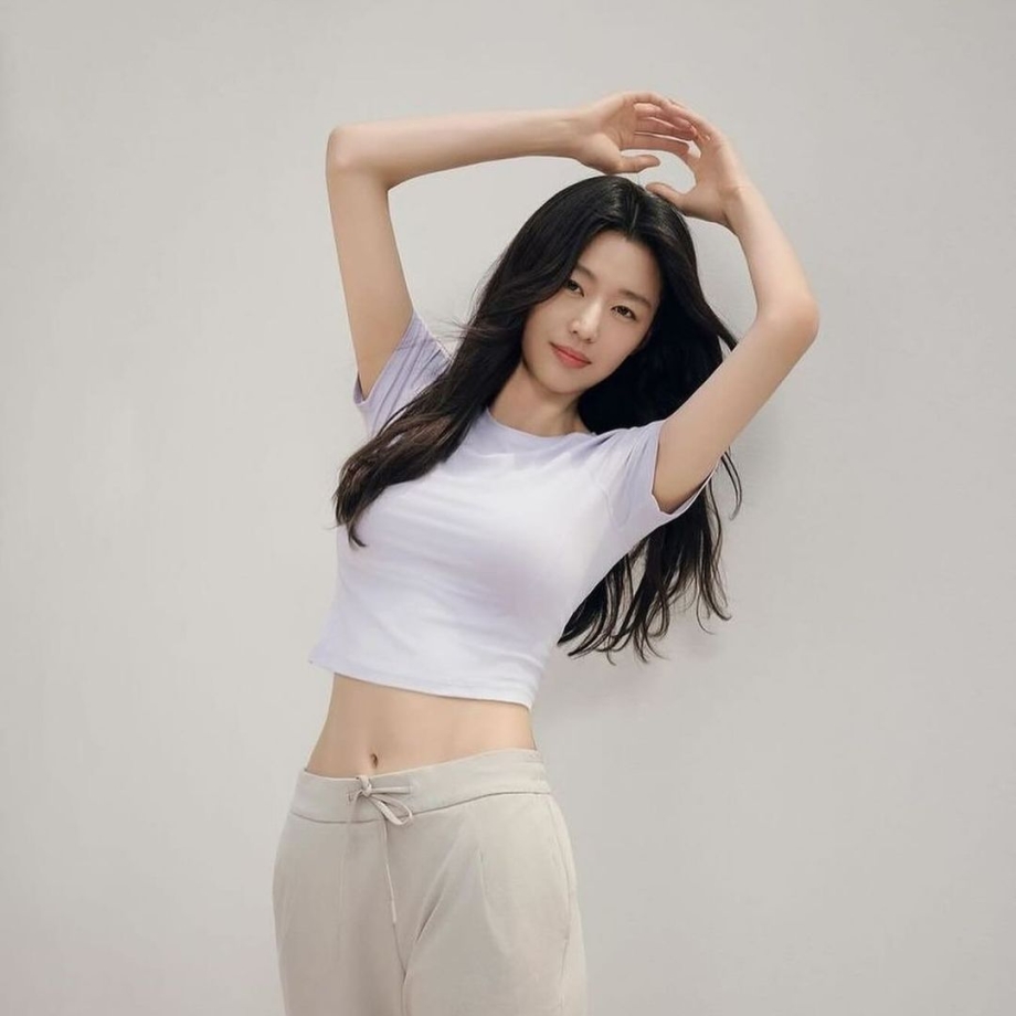 Bí quyết giữ dáng thần kỳ của "mợ chảnh" Jeon Ji Hyun: U45 2 con vẫn có vòng eo con kiến như thời đôi mươi- Ảnh 5.