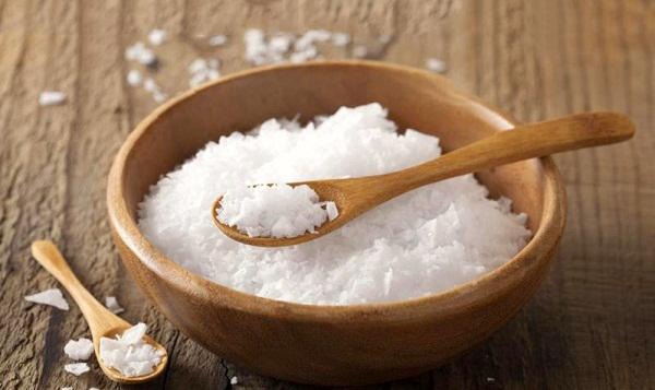 Rắc 1 nắm muối vào nhà tắm, đơn giản mà lợi đủ đường, ai biết trước đã làm từ lâu!- Ảnh 1.