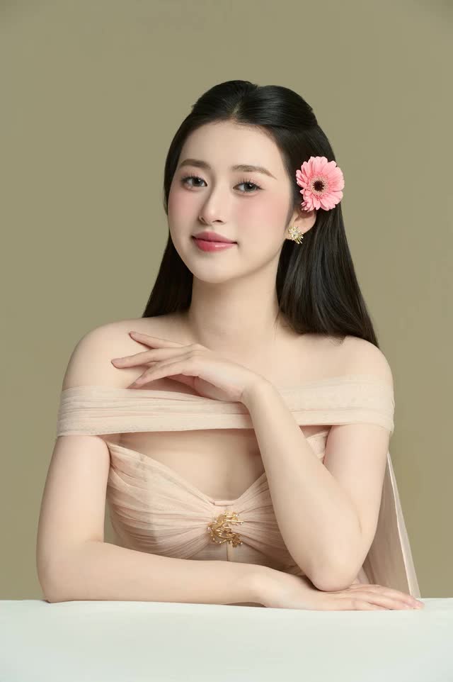 Tân Hoa hậu Trái đất Việt Nam nhận bão phẫn nộ vì màn ứng xử như "kiểm tra bài cũ nhưng không thuộc"!- Ảnh 6.