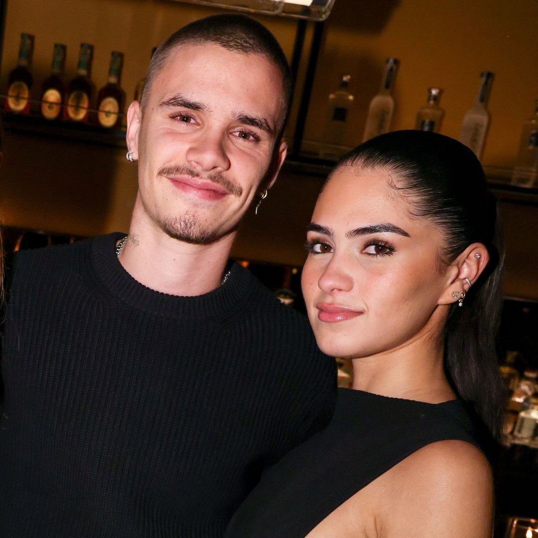 Thâm cung bí sử nhà Beckham: Bố ngoại tình, mẹ nghiện "dao kéo", con cái hàng rổ phốt!- Ảnh 7.