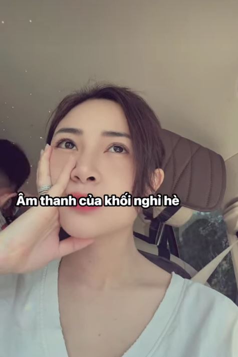 Cuộc sống thật phải "ôm đầu bất lực"phía sau hào nhoáng nhà lầu xe hơi của tiền vệ nổi tiếng và cô chủ khách sạn- Ảnh 1.
