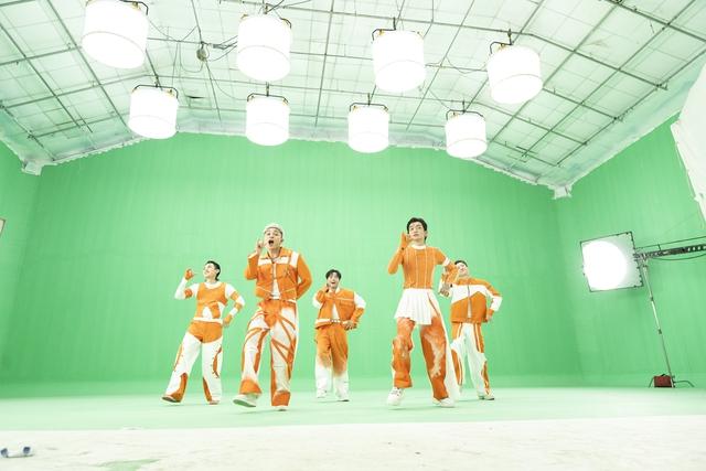 Soi hậu trường "ngã ngửa" chỉ toàn ăn với uống của B.O.F, mà xem sao cũng thấy đói đói- Ảnh 9.