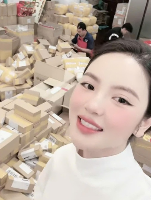Tháng 6/2025 nóng hơn chảo lửa: Khởi tố những cái tên nổi tiếng, chấn động nhất là vụ sữa giả HIUP- Ảnh 4. Tháng 6/2025 nóng hơn chảo lửa: Khởi tố những cái tên nổi tiếng, chấn động nhất là vụ sữa giả HIUP- Ảnh 4.