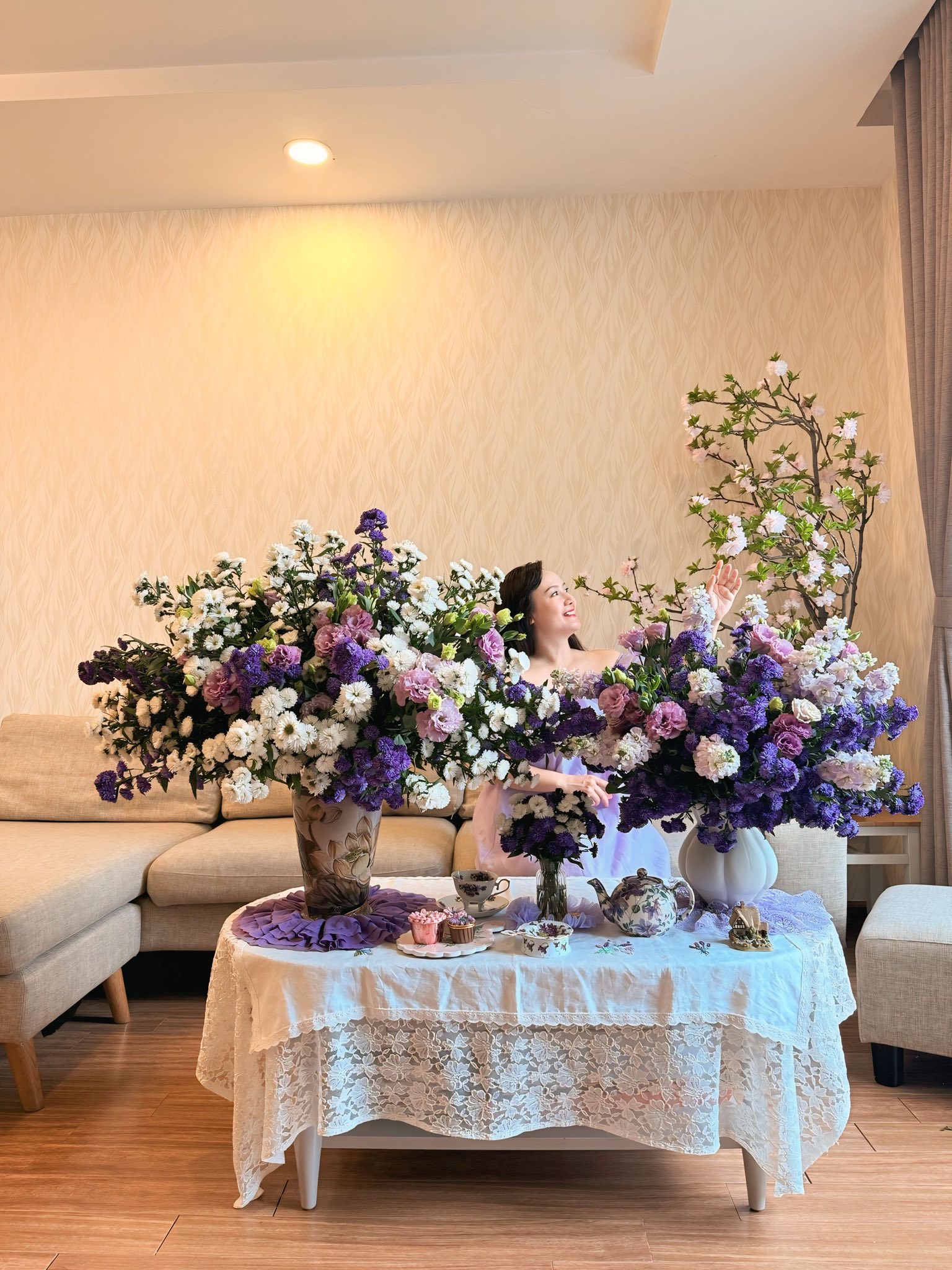 Quý cô Hà thành mê cắm hoa, thích căn nhà ướp hương tự nhiên hơn bất kì mùi nước hoa đắt tiền nào khác!- Ảnh 14.