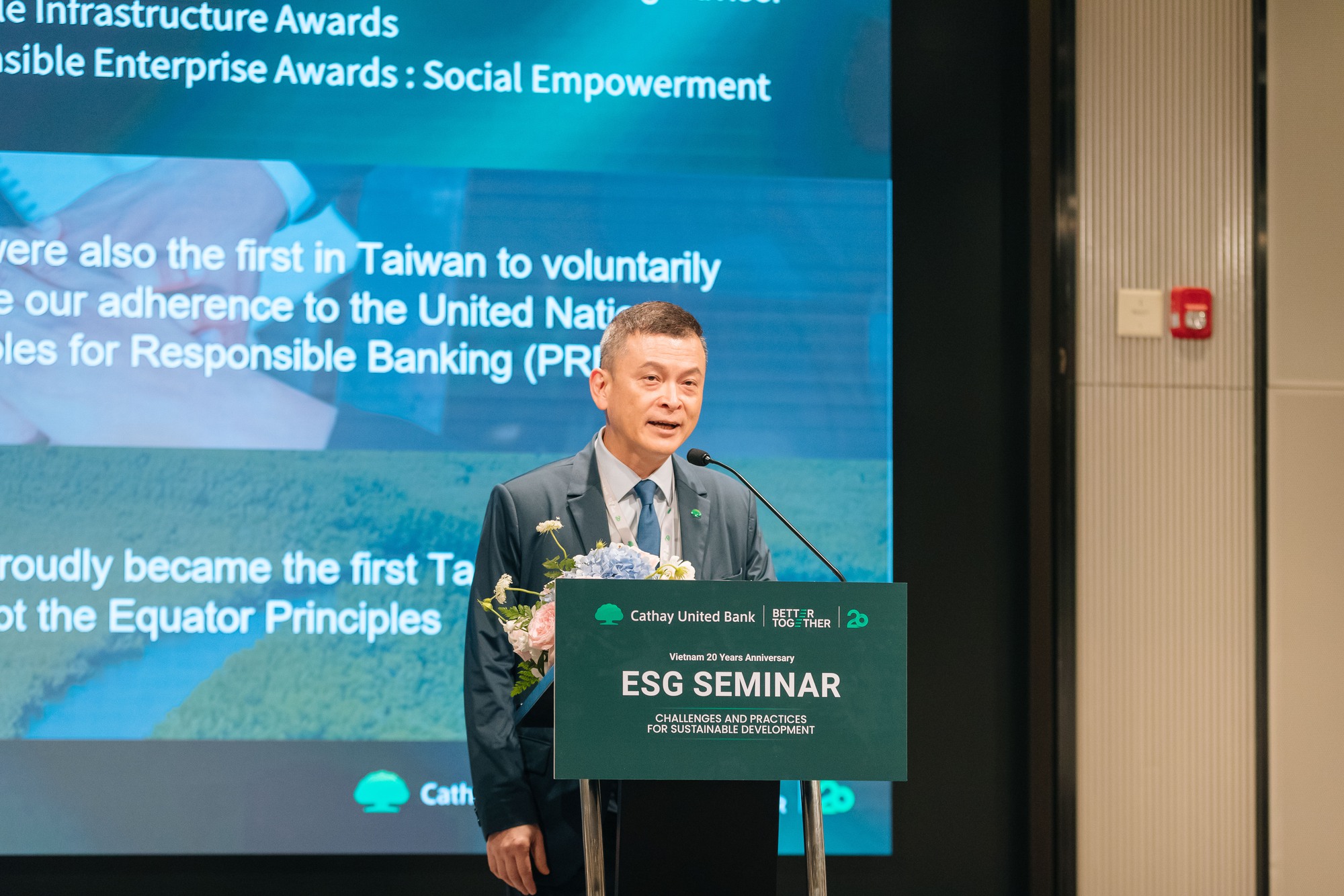CUBHCM tổ chức Hội thảo ESG: "Chìa khóa" mở lối phát triển bền vững- Ảnh 2.