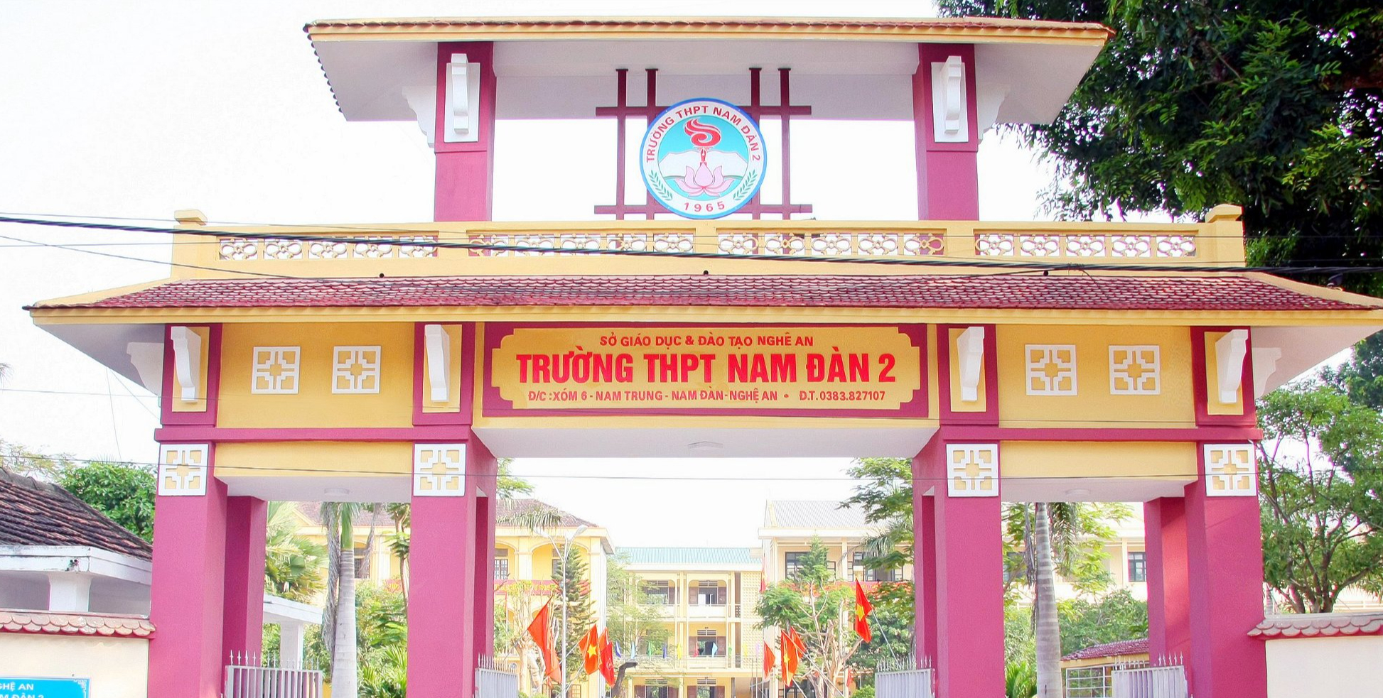 NÓNG nhất lúc này: Thầy giáo mỉa thí sinh thi lớp 10 "học cho lắm rồi cũng đi làm thuê", Hiệu trưởng đã lên tiếng!- Ảnh 2. NÓNG nhất lúc này: Thầy giáo mỉa thí sinh thi lớp 10 "học cho lắm rồi cũng đi làm thuê", Hiệu trưởng đã lên tiếng!- Ảnh 2.