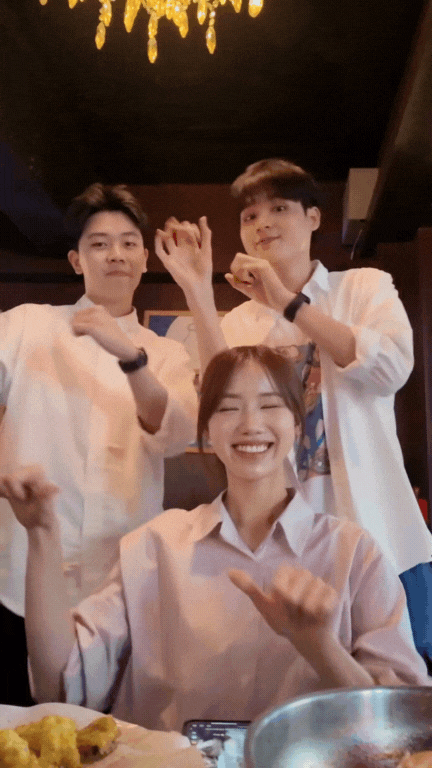 Tóm tắt câu chuyện drama giữa Meichan, Harry, Hà Còi chỉ bằng 1 MV có cú twist sốc nhất Kpop- Ảnh 3. Tóm tắt câu chuyện drama giữa Meichan, Harry, Hà Còi chỉ bằng 1 MV có cú twist sốc nhất Kpop- Ảnh 3.