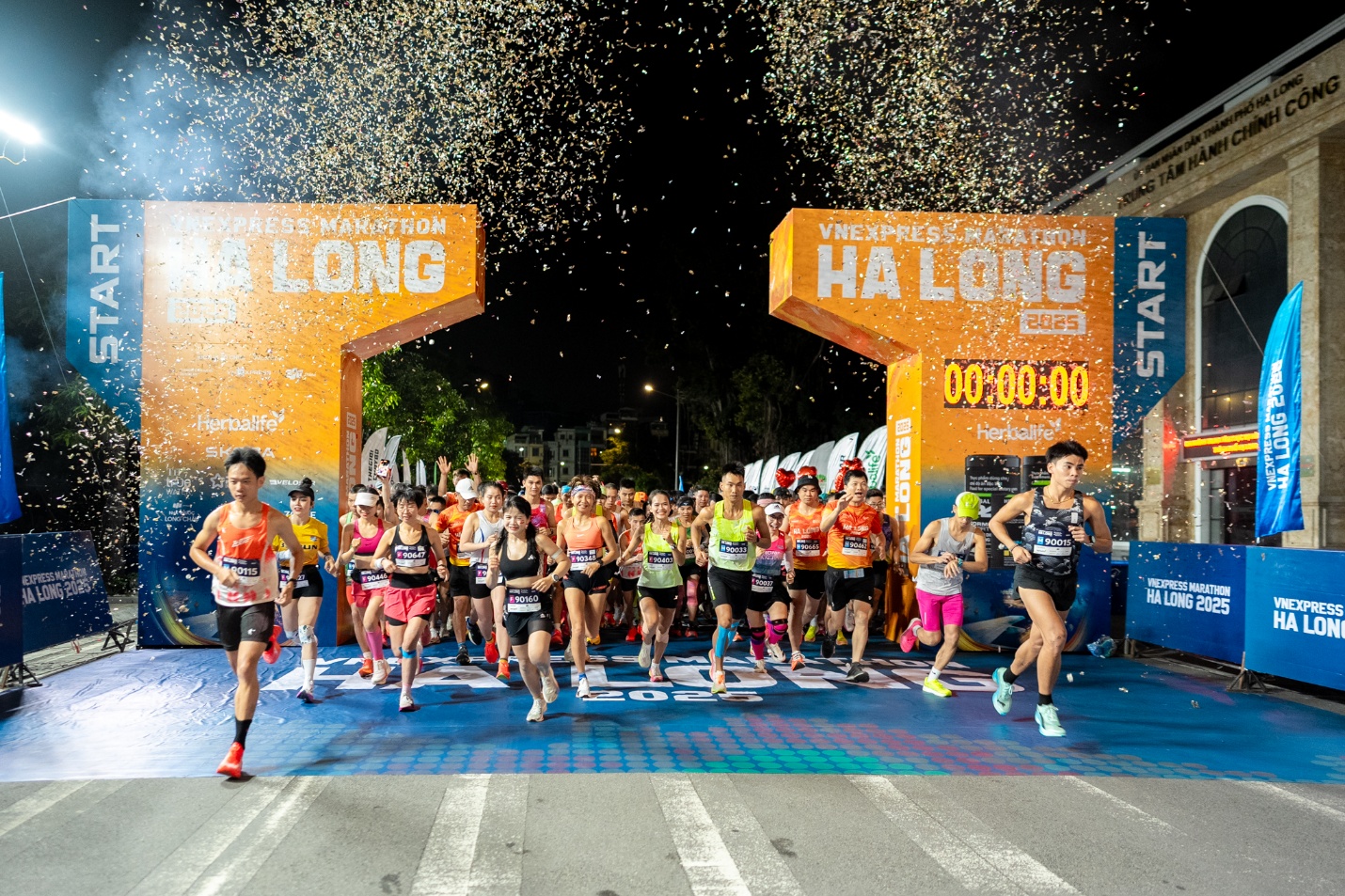 Herbalife Việt Nam tiếp tục đồng hành cùng VnExpress Marathon Hạ Long 2025- Ảnh 2. Herbalife Việt Nam tiếp tục đồng hành cùng VnExpress Marathon Hạ Long 2025- Ảnh 2.
