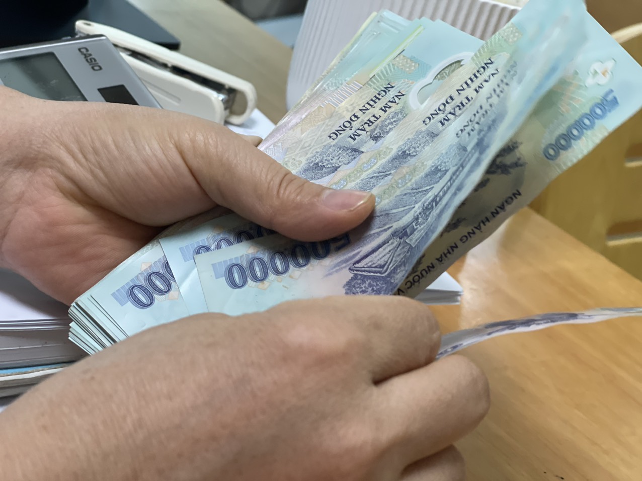 Từ 1/7: Bỏ lương cơ sở thay bằng "mức tham chiếu", hàng loạt chế độ BHXH tăng mạnh, người lao động hưởng lợi thế nào?- Ảnh 1.