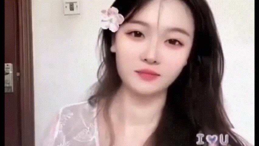 Hot girl “tiên nữ giáng trần” gây sốc khi làm điều này trên sóng, fan quay lưng 180 độ- Ảnh 2.