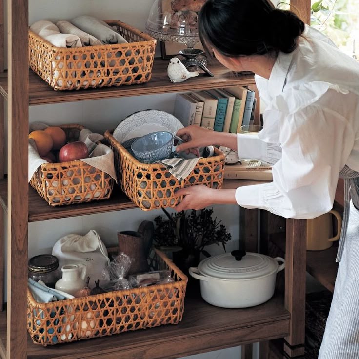 Chỉ còn 10 món trong bếp: Tôi nấu ăn nhanh hơn, ăn ngon hơn và không còn muốn gọi đồ ăn ngoài- Ảnh 2.