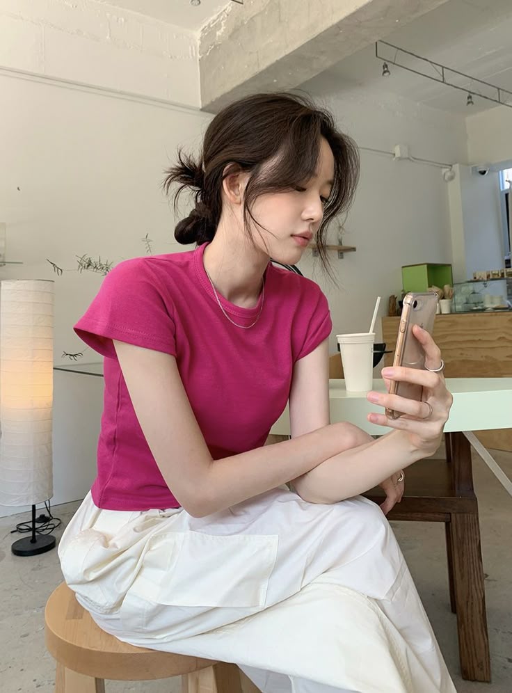 Tiêu dùng ngược đang trở thành lựa chọn khôn ngoan: Giới trẻ bây giờ không sống hà tiện, rất biết cách tiết kiệm thông minh- Ảnh 2.