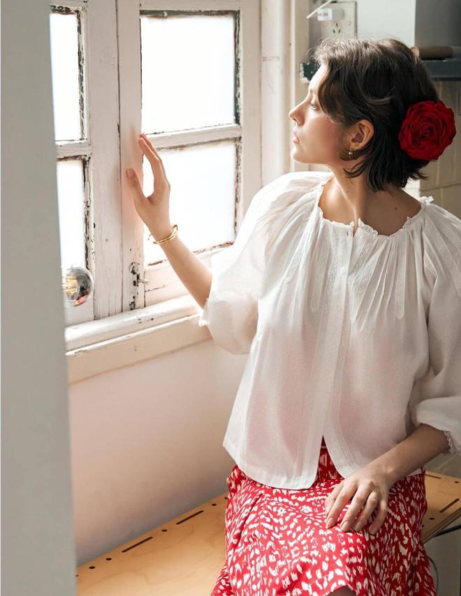 Trời càng nóng, phong cách càng nên tối giản! Phụ nữ Pháp diện gì vừa mát vừa đẹp vào mùa hè?- Ảnh 17.