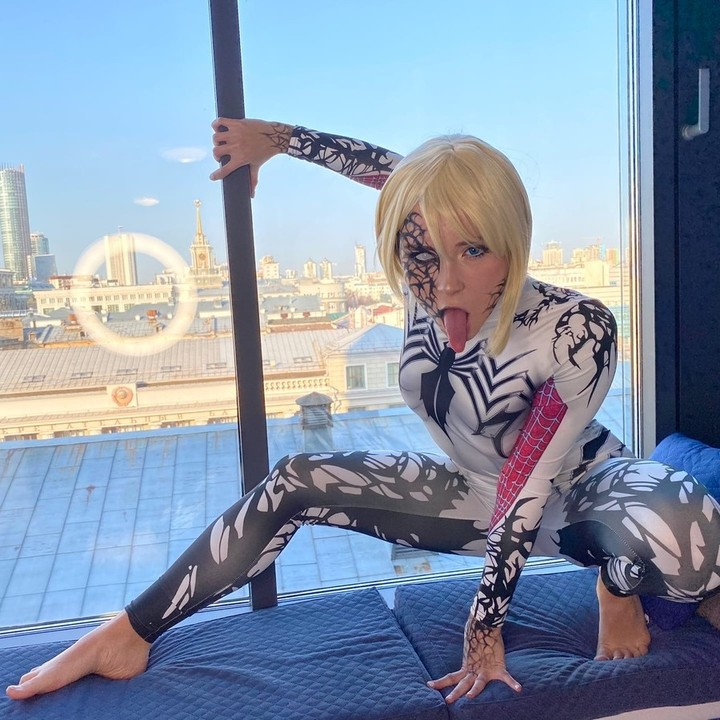 Chán đóng phim, nữ diễn viên chuyển hướng cosplay, fan ngỡ ngàng vì nhìn cứ... "không quen"- Ảnh 5.