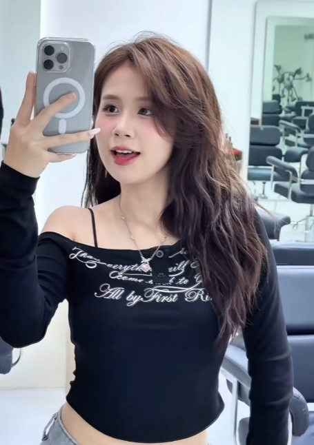 Bỏ trăm triệu trùng tu nhan sắc, hot TikToker nói gì khi nhận bình luận trái chiều- Ảnh 1.