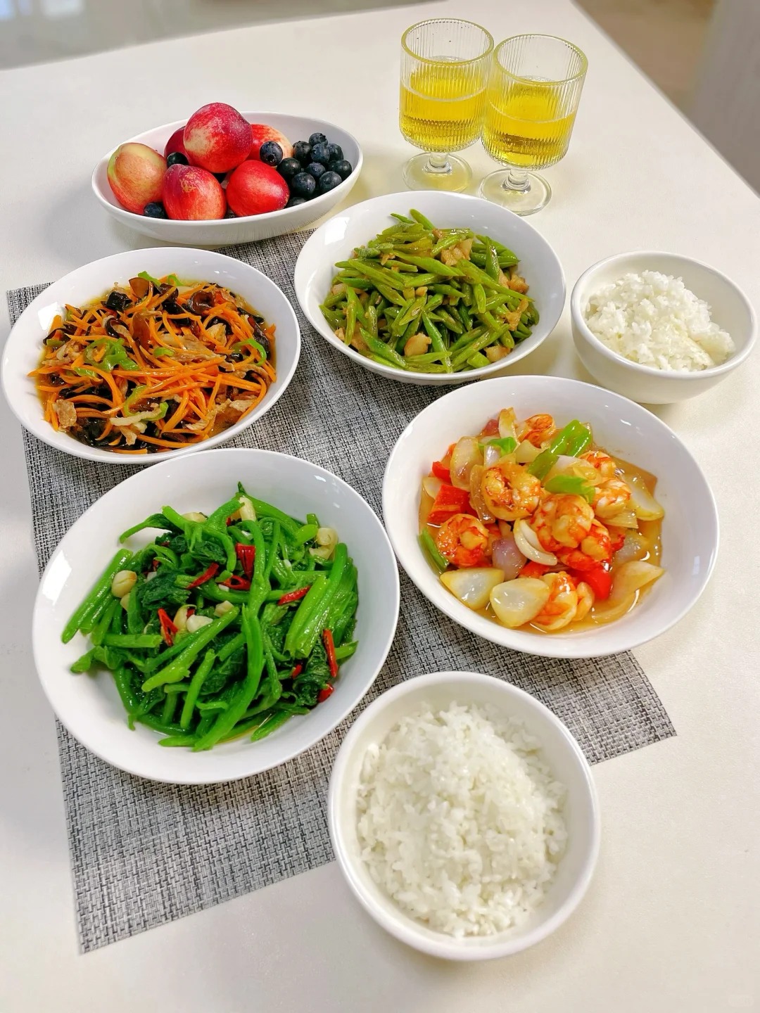 10 mâm cơm nhà cực hấp dẫn, không lặp lại: Mỗi ngày một vị, ăn hoài không chán!- Ảnh 2. 10 mâm cơm nhà cực hấp dẫn, không lặp lại: Mỗi ngày một vị, ăn hoài không chán!- Ảnh 2.