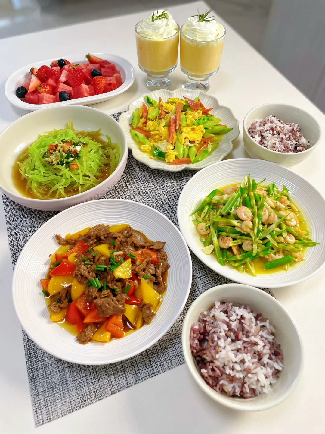 10 mâm cơm nhà cực hấp dẫn, không lặp lại: Mỗi ngày một vị, ăn hoài không chán!- Ảnh 8. 10 mâm cơm nhà cực hấp dẫn, không lặp lại: Mỗi ngày một vị, ăn hoài không chán!- Ảnh 8.