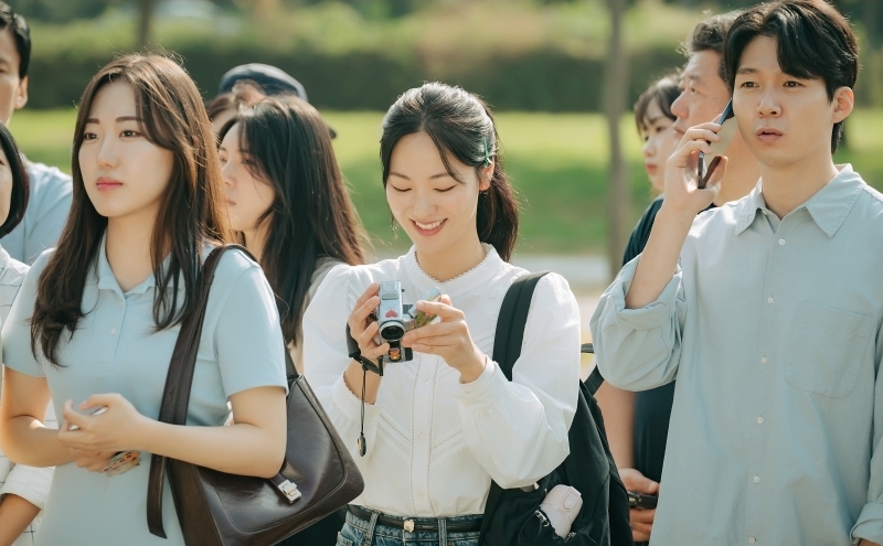 Siêu phẩm ngôn tình Hàn nhất định phải "+1 vào giỏ hàng": Nữ chính là mỹ nhân nức tiếng, U40 trẻ đẹp đến phát hờn- Ảnh 2.