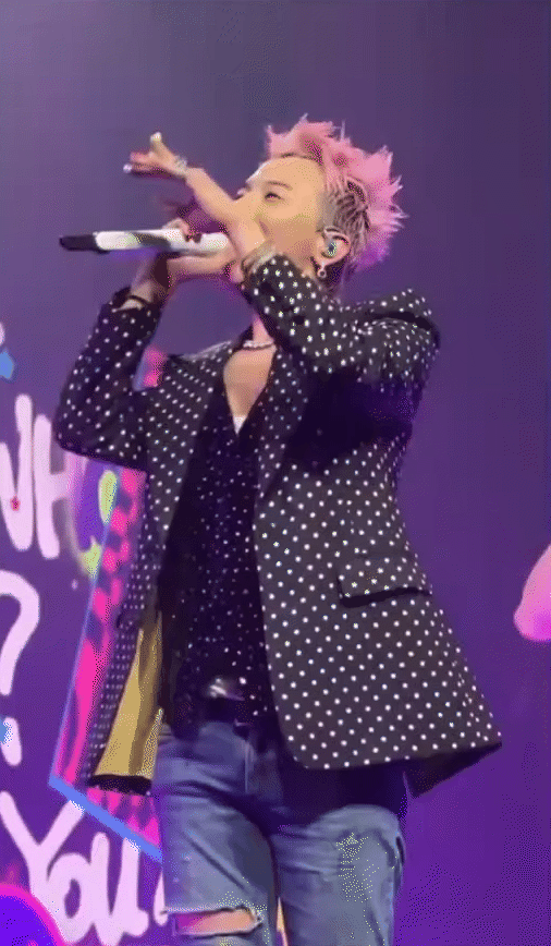 G-Dragon gặp “biến” khi làm concert tại Trung Quốc, liên tục cúi đầu xin lỗi- Ảnh 6.